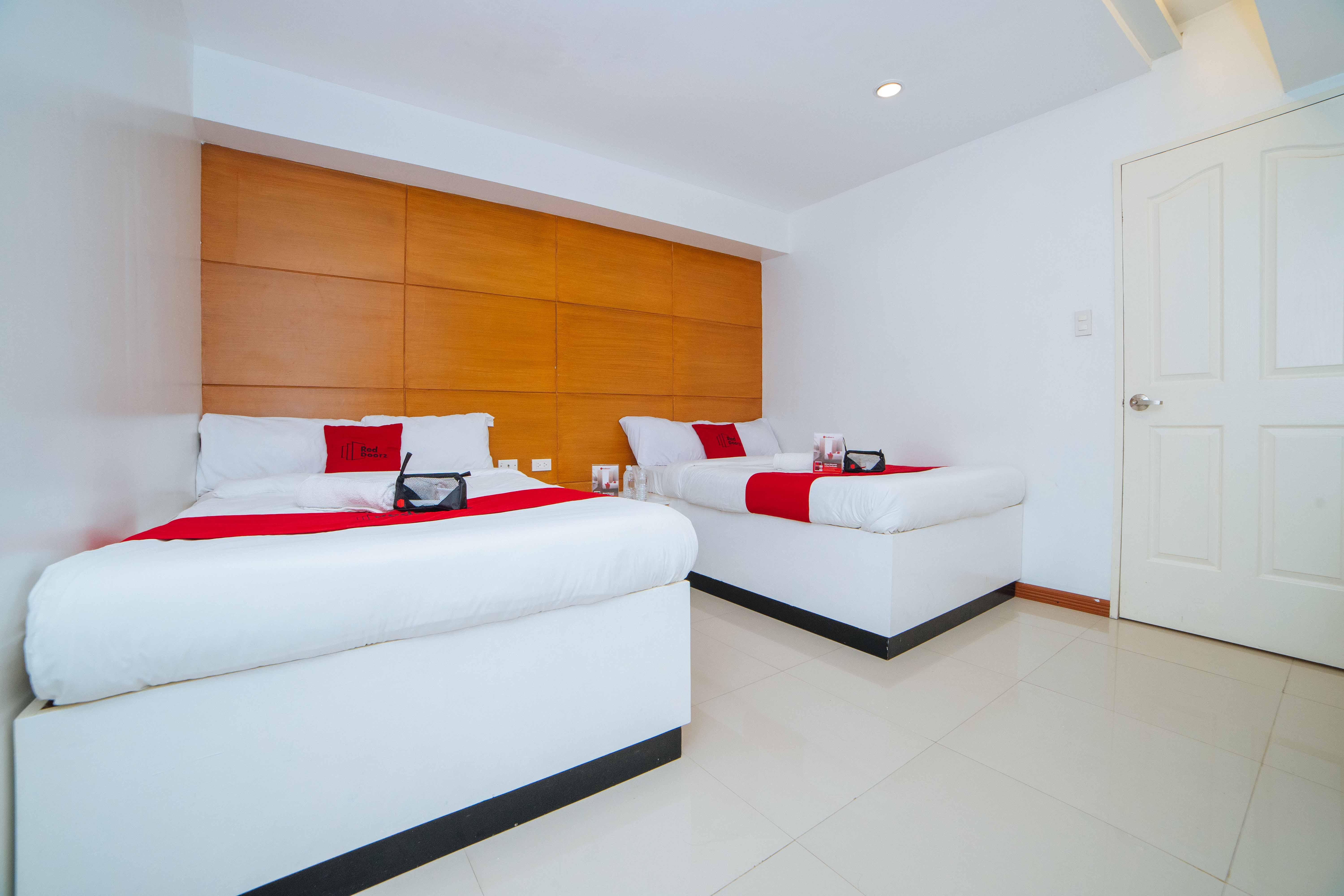 Reddoorz Near Bambang Station Hotel Manila Exterior photo