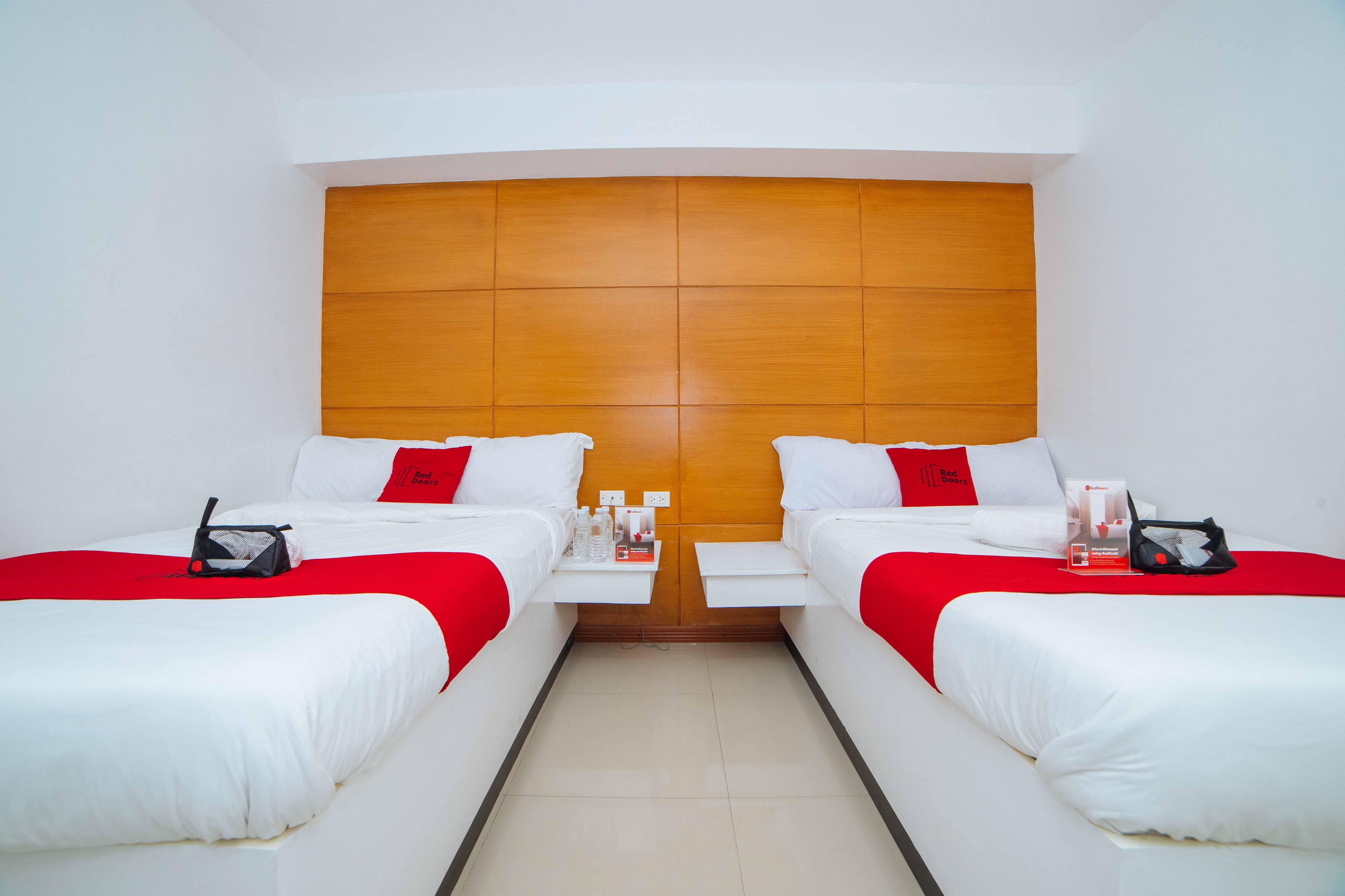 Reddoorz Near Bambang Station Hotel Manila Exterior photo