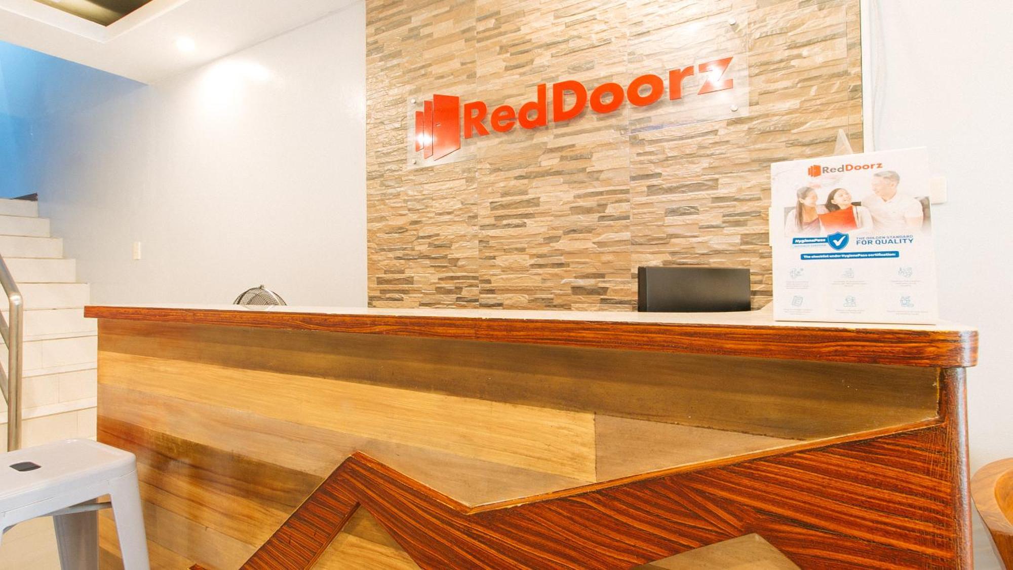 Reddoorz Near Bambang Station Hotel Manila Exterior photo