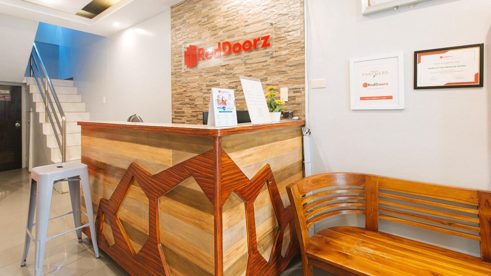 Reddoorz Near Bambang Station Hotel Manila Exterior photo